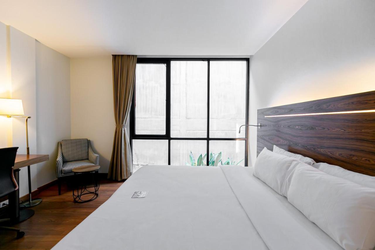 Sacha'S Hotel Uno Sha Bangkok Dış mekan fotoğraf