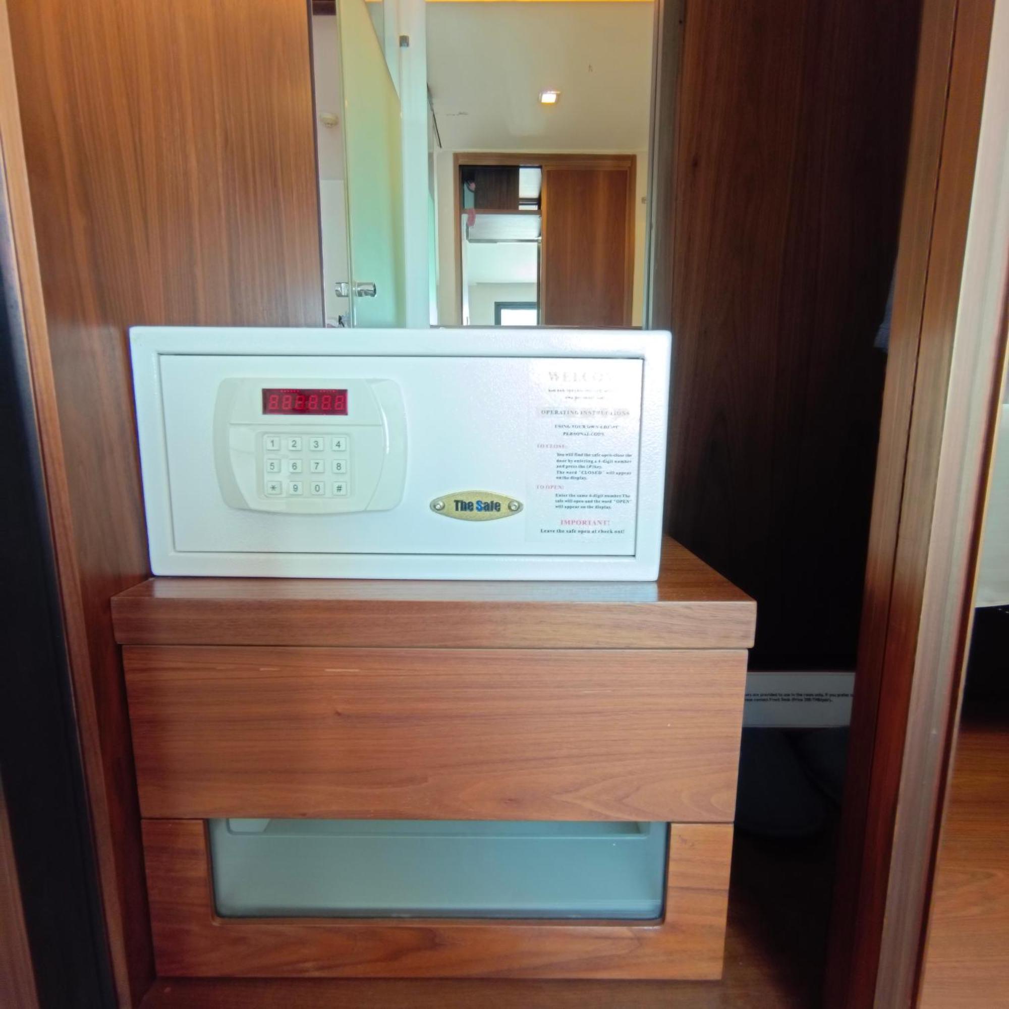 Sacha'S Hotel Uno Sha Bangkok Dış mekan fotoğraf