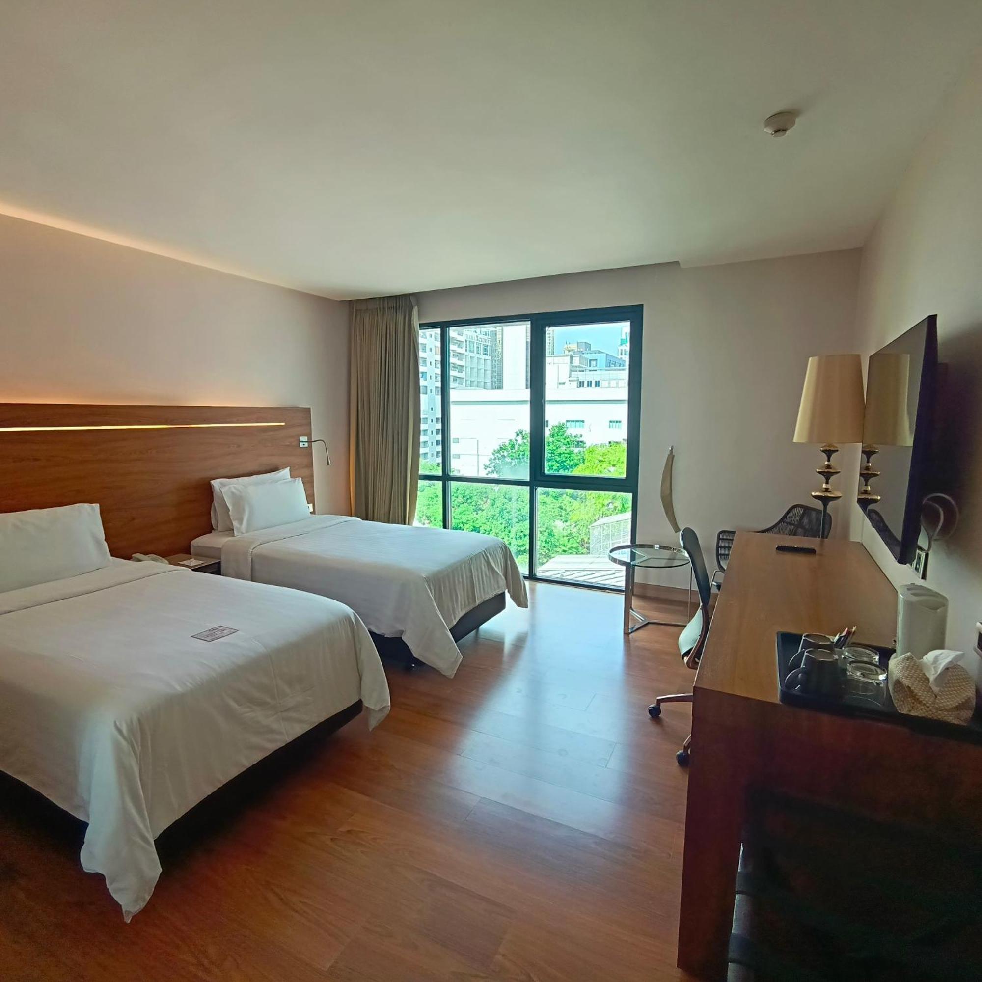 Sacha'S Hotel Uno Sha Bangkok Dış mekan fotoğraf